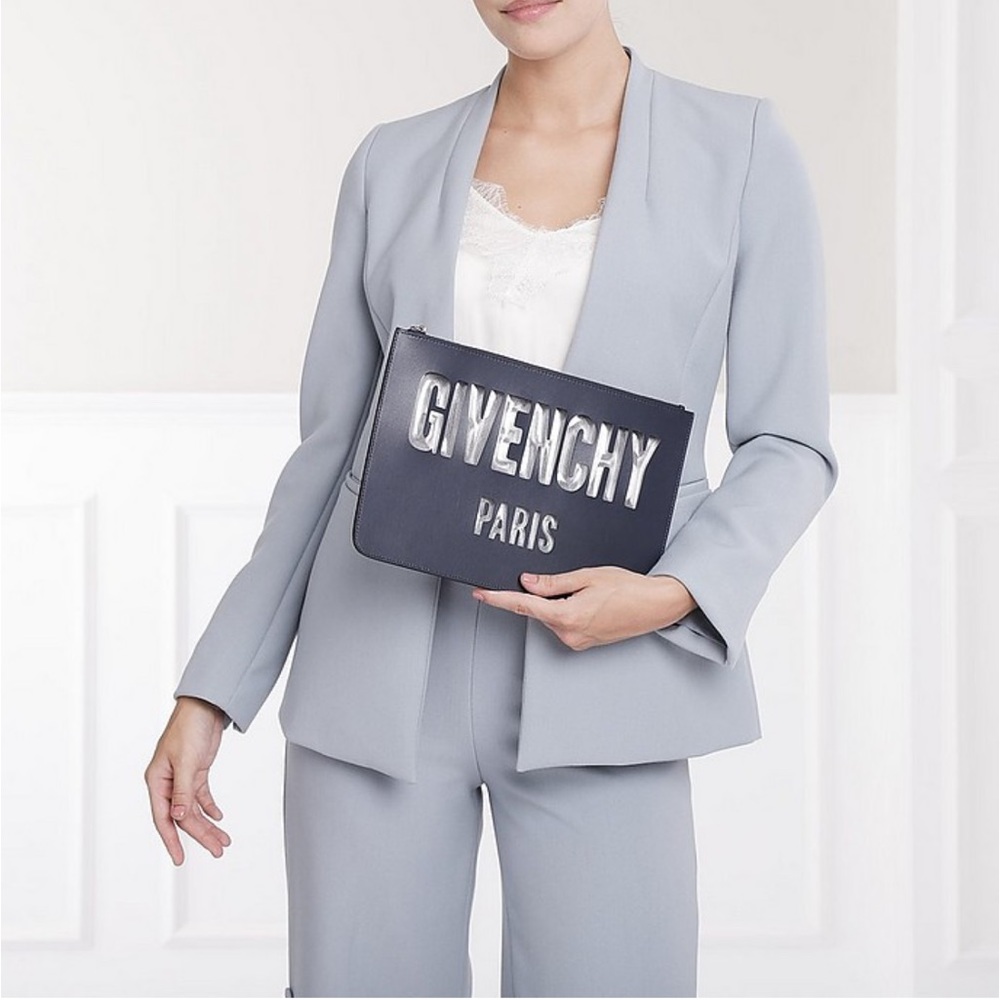givenchy iconic print pouch clutch - Picture 3 of 3